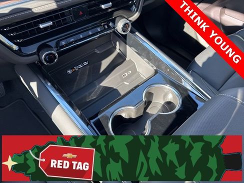 New 2026 Chevrolet Suburban Premier w/ Sun And Tow Package image 27