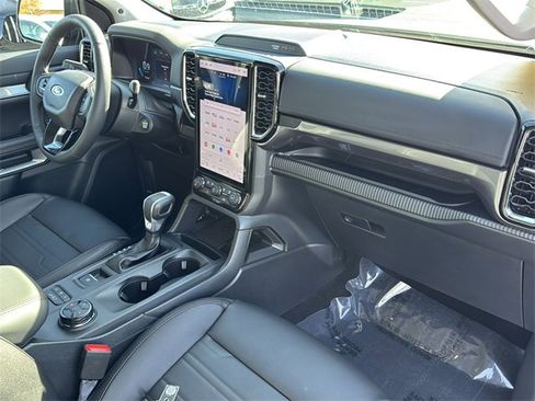 Used 2025 Ford Ranger Lariat w/ FX4 Off-Road Package image 25