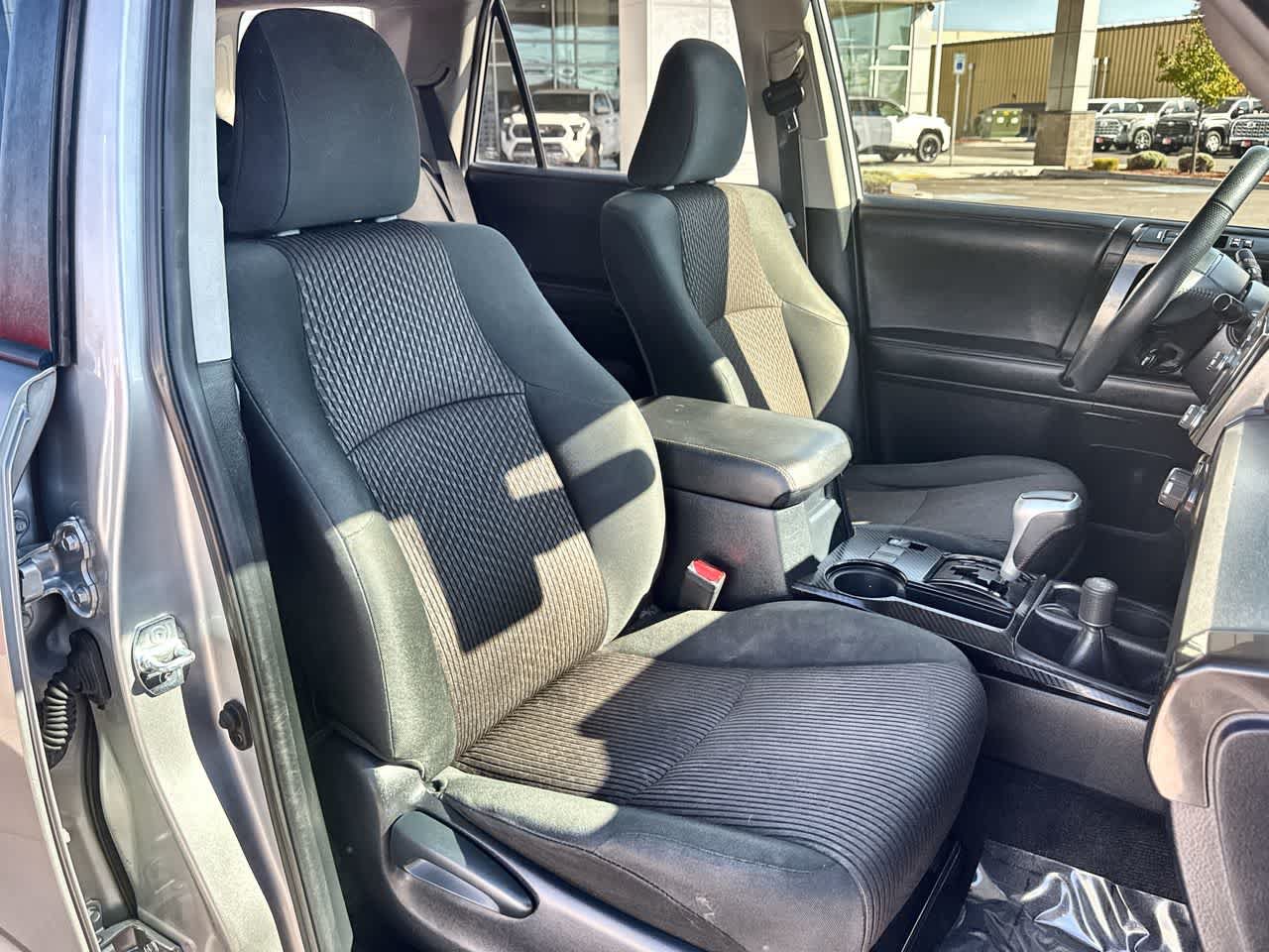 Used 2021 Toyota 4Runner TRD Off-Road AWD/4WD image 14