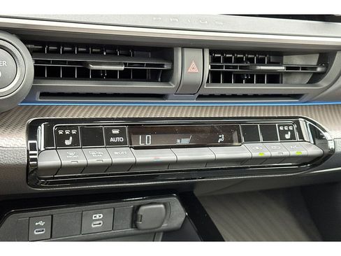 New 2026 Toyota Prius XLE image 21