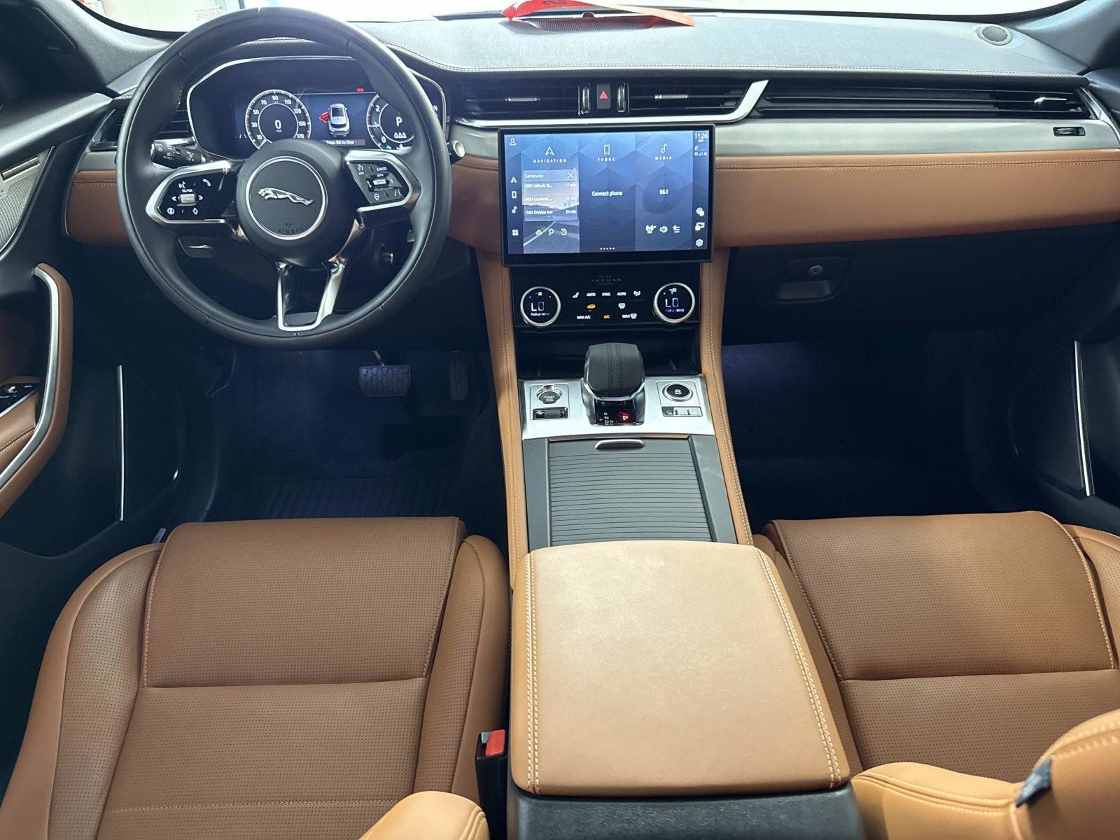 Certified 2026 Jaguar F-PACE R-Dynamic S AWD/4WD image 16