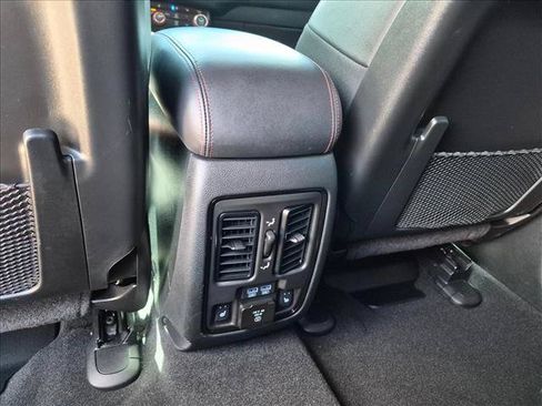Used 2025 Dodge Durango R/T AWD/4WD image 18
