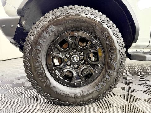 Used 2021 Ford Bronco Wildtrak AWD/4WD image 27