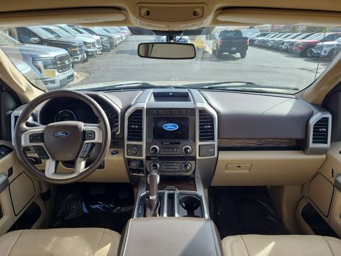 Certified 2018 Ford F150 Lariat w/ Equipment Group 502A Luxury image 20