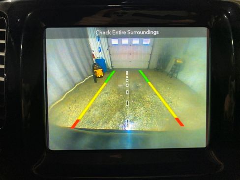 Used 2018 Jeep Compass Limited w/ Navigation Group image 15