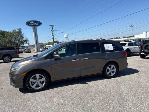 Used 2019 Honda Odyssey EX-L image 2