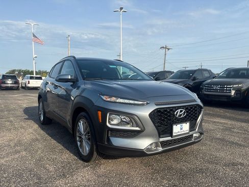 Used 2019 Hyundai Kona SEL w/ SEL Tech Package 02 FWD image 5