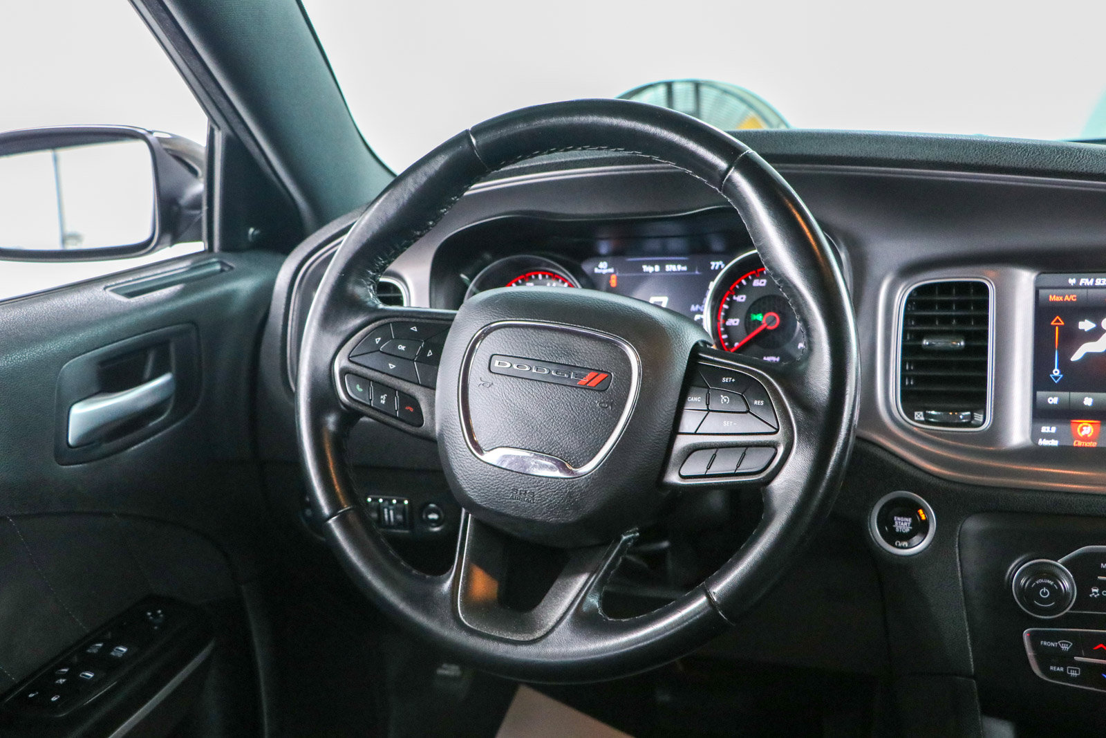 Used 2023 Dodge Charger SXT RWD image 12