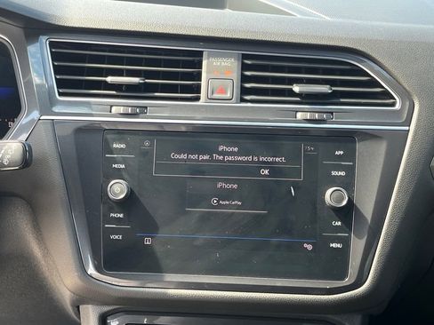 Used 2022 Volkswagen Tiguan SE R-Line image 23