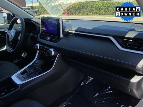 Certified 2025 Toyota RAV4 XLE w/ Convenience Package image 18