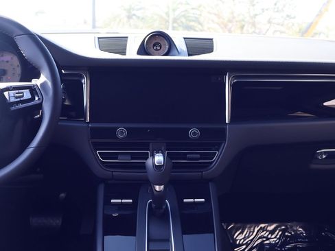 New 2026 Porsche Macan S image 20