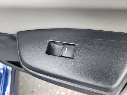 Used 2017 Honda CR-V EX-L image 12