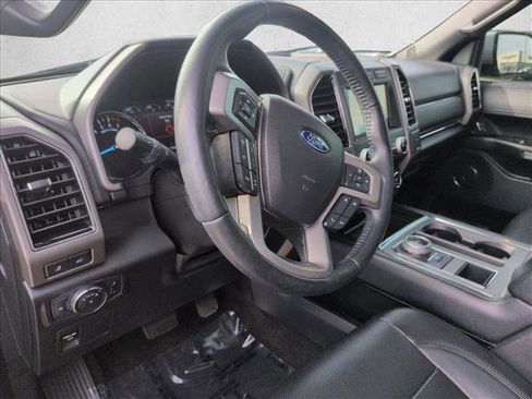 Used 2021 Ford Expedition XLT image 10