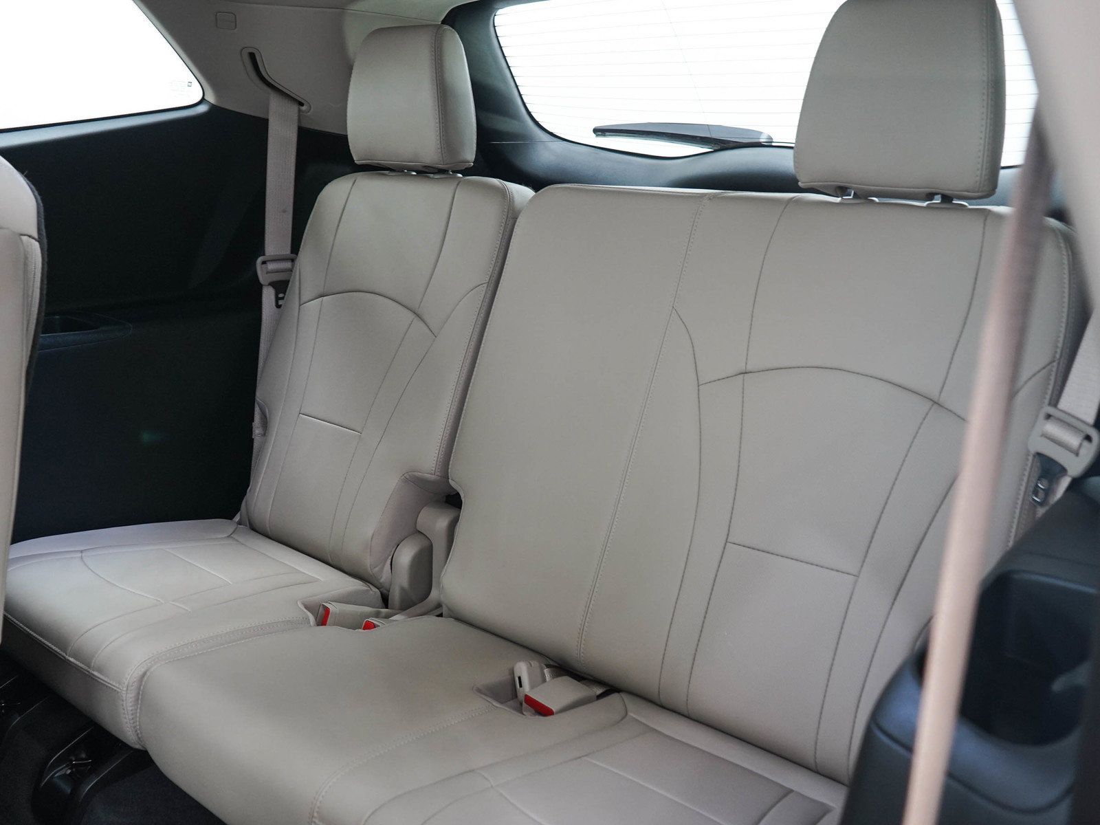 Used 2020 Buick Enclave Premium w/ Surround and Sites Package AWD/4WD image 15