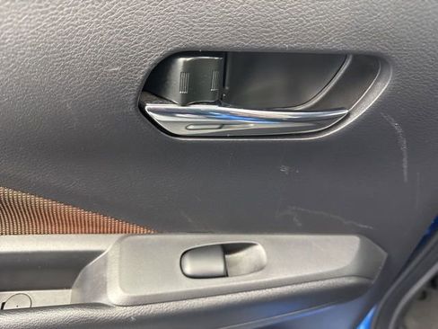 Used 2024 Nissan Kicks SR image 35