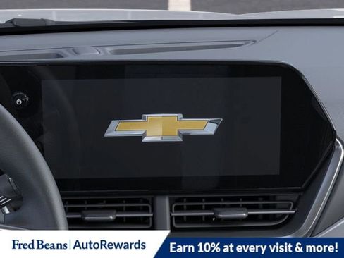 New 2026 Chevrolet Trax LT w/ Sunroof Package image 20