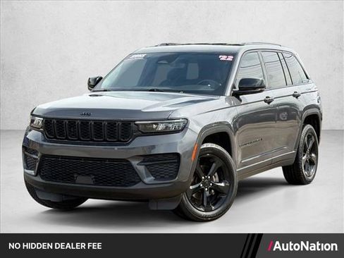 Used 2022 Jeep Grand Cherokee Altitude AWD/4WD image 1