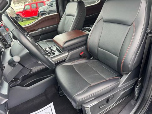 Used 2023 Ford F150 Lariat image 4