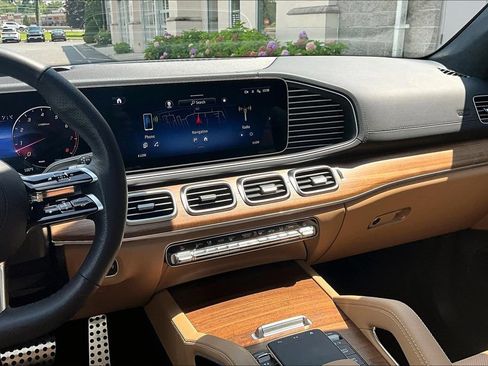 Certified 2026 Mercedes-Benz GLS 580 4MATIC image 6