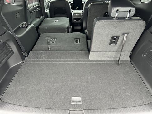 New 2026 GMC Acadia AT4 w/ Super Cruise Package image 21