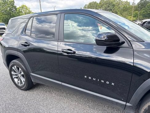 Used 2026 Chevrolet Equinox LT w/ LPO, Floor Liner Package FWD image 23