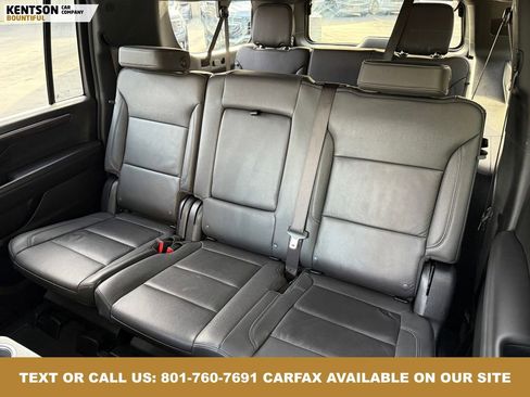 Used 2025 Chevrolet Suburban Z71 image 32