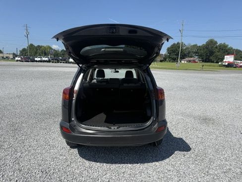 Used 2015 Toyota RAV4 LE FWD image 14