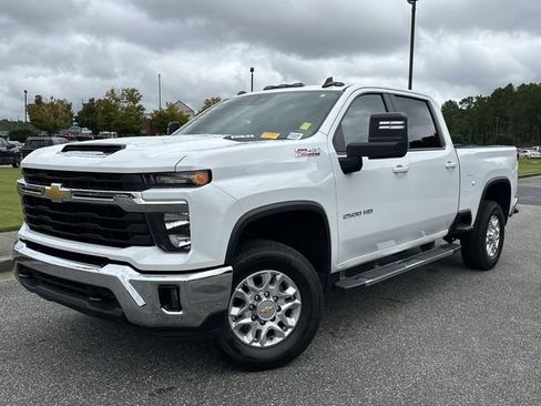 Used 2025 Chevrolet Silverado 2500 LT w/ Convenience Package image 1