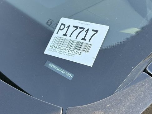 Used 2026 BMW i5 eDrive40 w/ Premium Package RWD image 12
