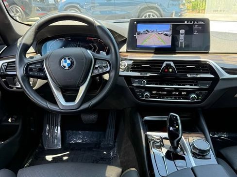 Certified 2023 BMW 530i w/ Convenience Package RWD image 32