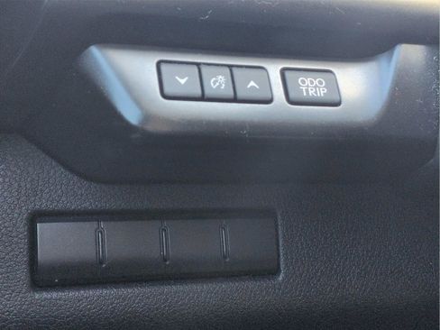 Used 2020 Lexus UX 250h w/ Premium Package image 32