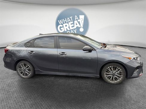 Certified 2023 Kia Forte GT-Line w/ GT-Line Technology Package image 2