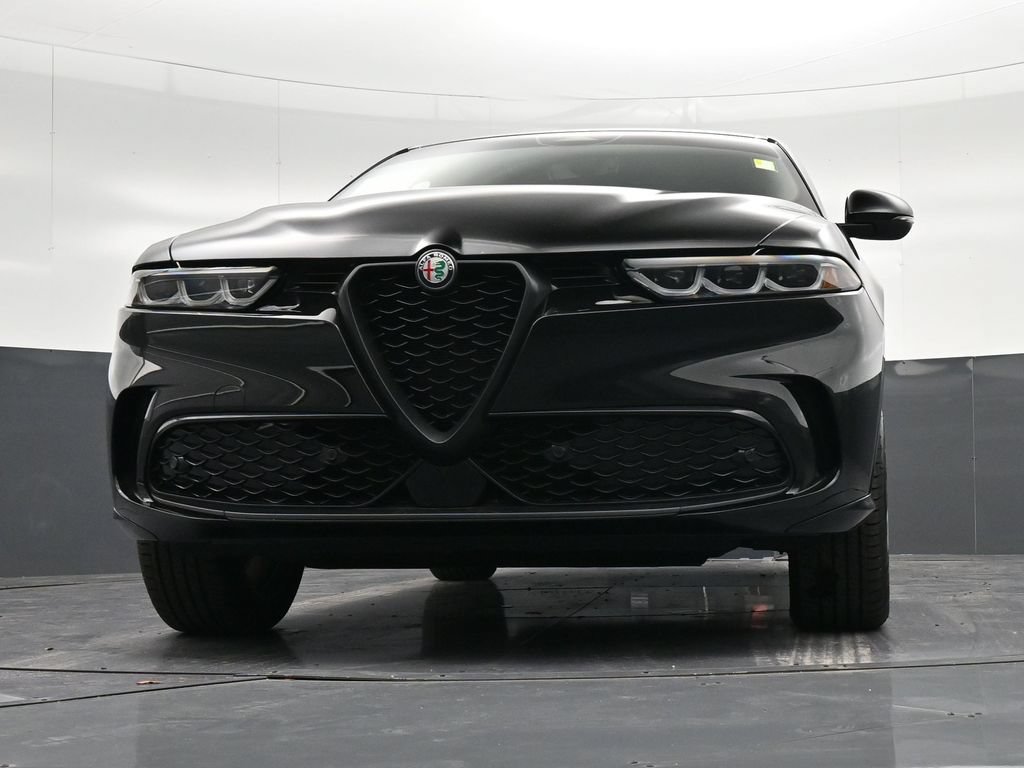 Used 2025 Alfa Romeo Tonale AWD/4WD image 37