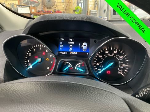 Used 2017 Ford Escape S FWD image 24