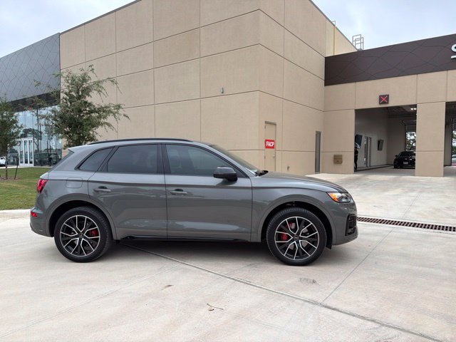 Used 2025 Audi SQ5 Premium Plus AWD/4WD image 5