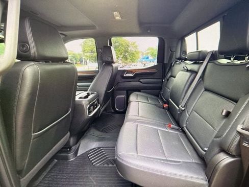 Used 2023 GMC Sierra 1500 Denali w/ Technology Package AWD/4WD image 11