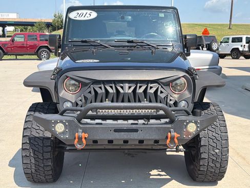 Used 2015 Jeep Wrangler Unlimited Sport w/ Quick Order Package 23S AWD/4WD image 3