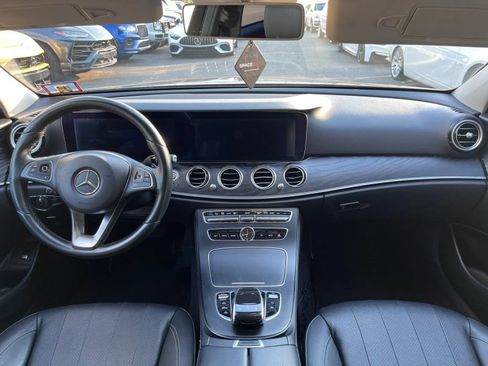 Used 2018 Mercedes-Benz E 300 image 27