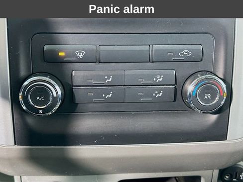 Used 2018 Nissan Frontier SV image 24