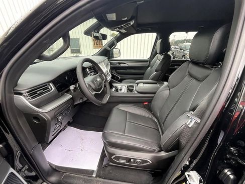 New 2026 Jeep Grand Wagoneer Limited AWD/4WD image 13