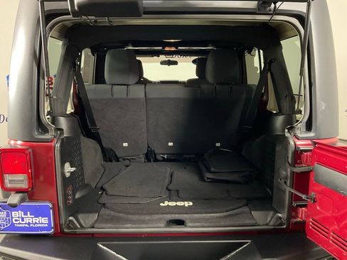 Used 2012 Jeep Wrangler Unlimited Sport image 11