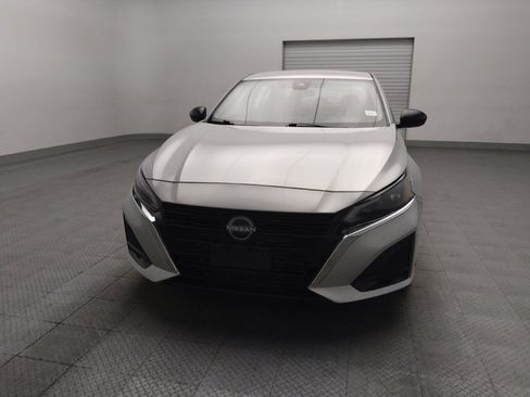 Used 2024 Nissan Altima 2.5 SV FWD image 15