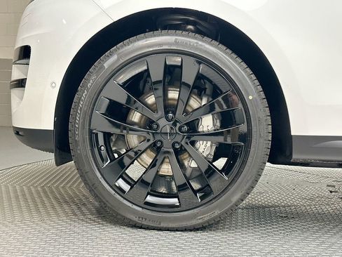 New 2026 Land Rover Range Rover Sport SE image 13