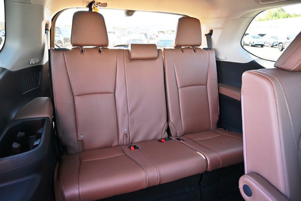 New 2026 Toyota Grand Highlander AWD image 19