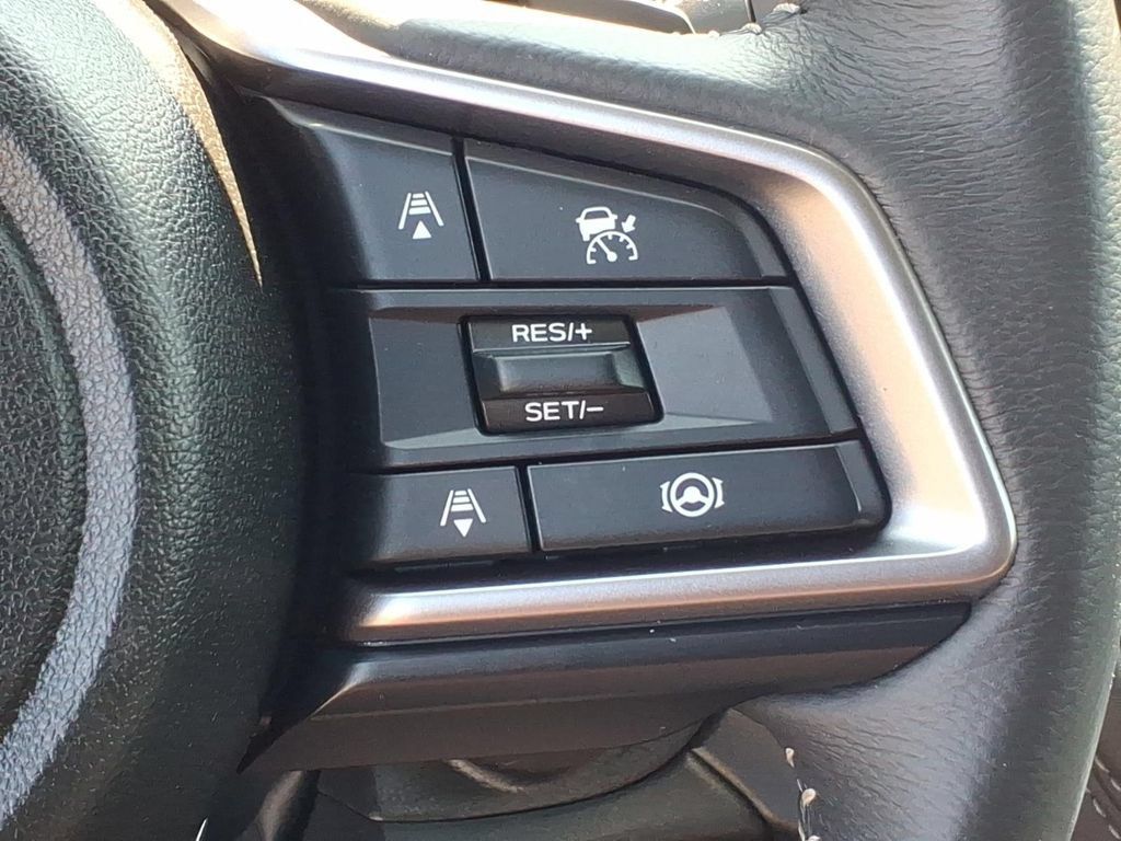 Certified 2025 Subaru Outback Premium AWD/4WD image 10
