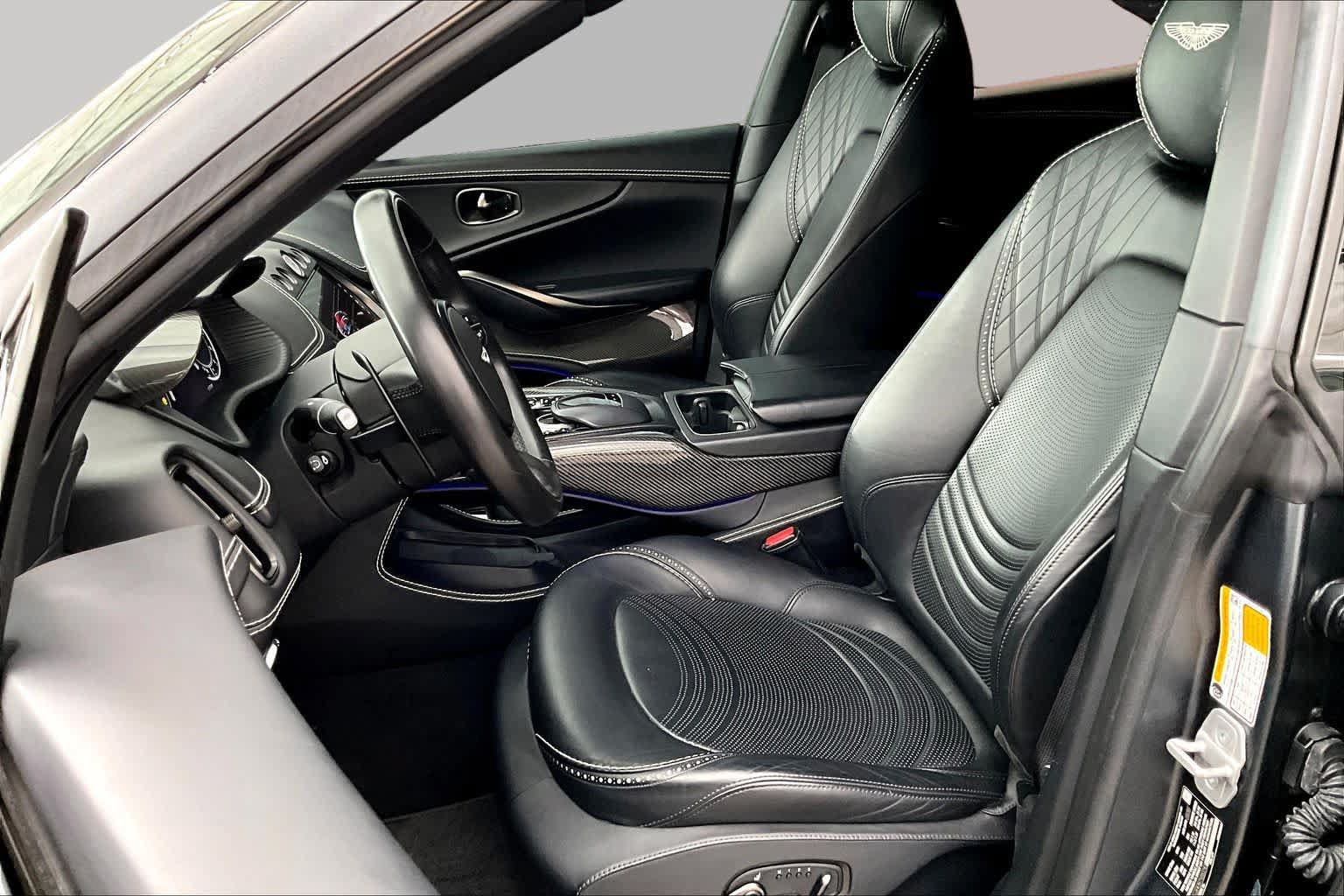 Used 2022 Aston Martin DBX AWD/4WD image 8