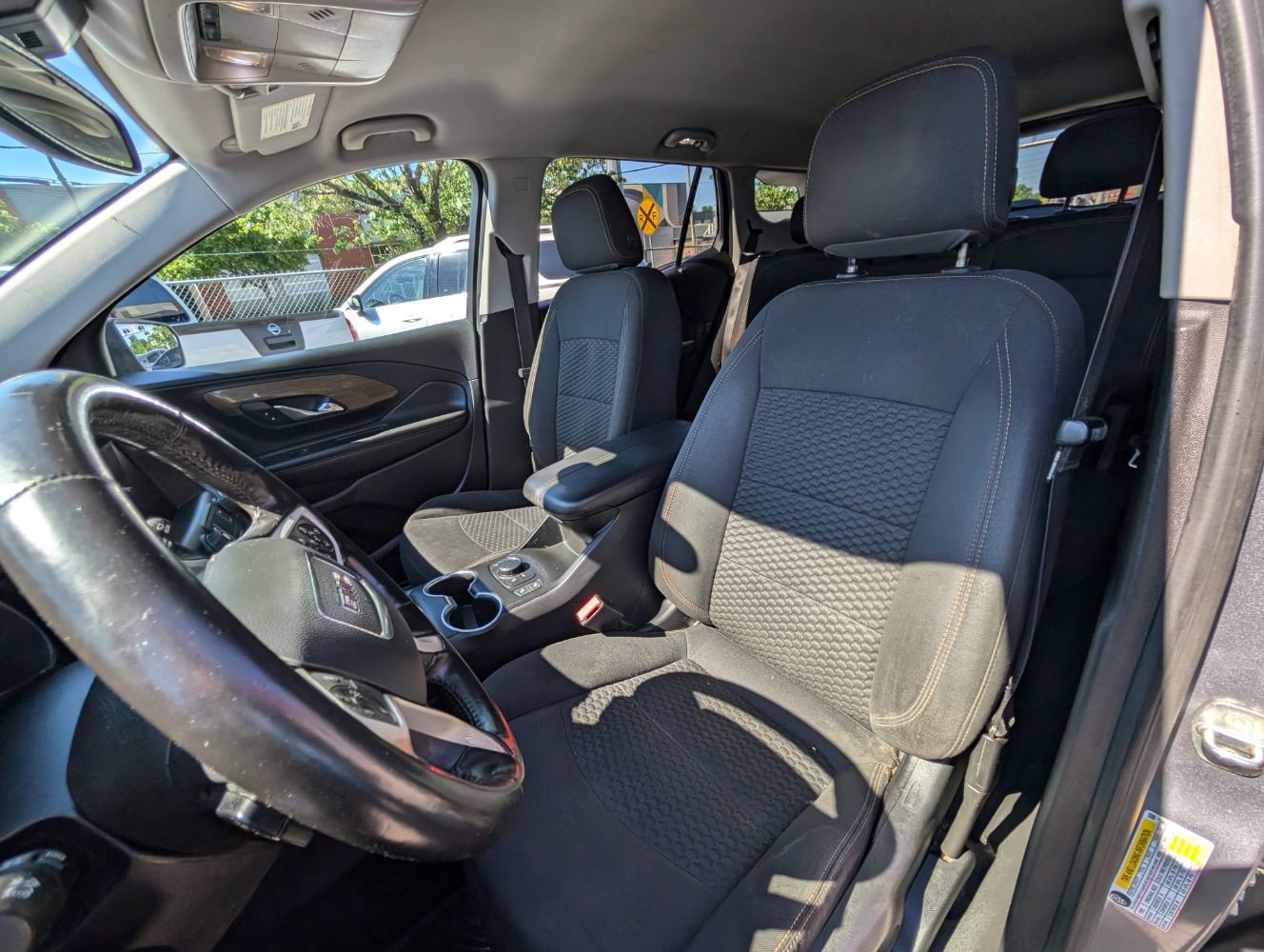 Used 2020 GMC Terrain SLE w/ Driver Convenience Package FWD image 16