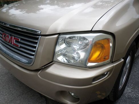 Used 2007 GMC Envoy SLE RWD image 18