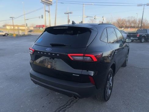 Used 2025 Ford Escape ST-Line image 12