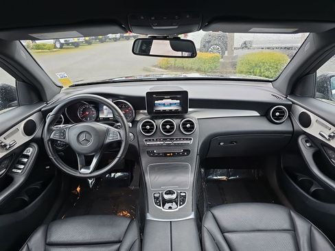 Used 2019 Mercedes-Benz GLC 300 4MATIC image 23